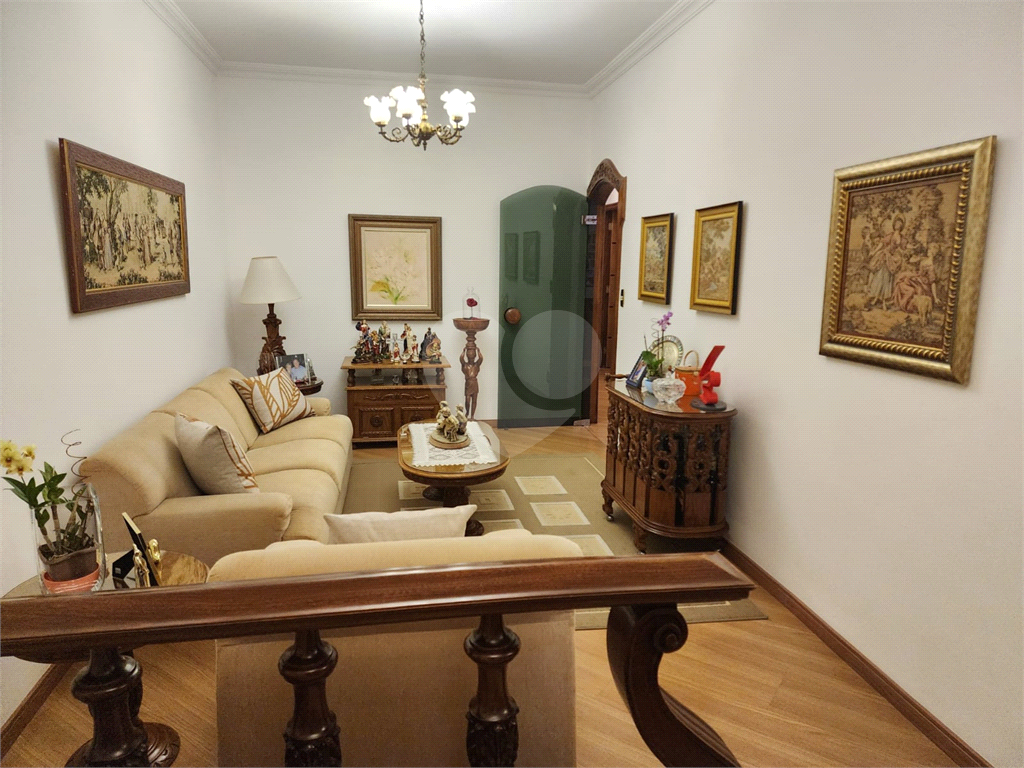 Vende Excelente Casa Térrea Jardim São Paulo ZN 3 quartos 2 suítes 5 vagas área gourmet. 