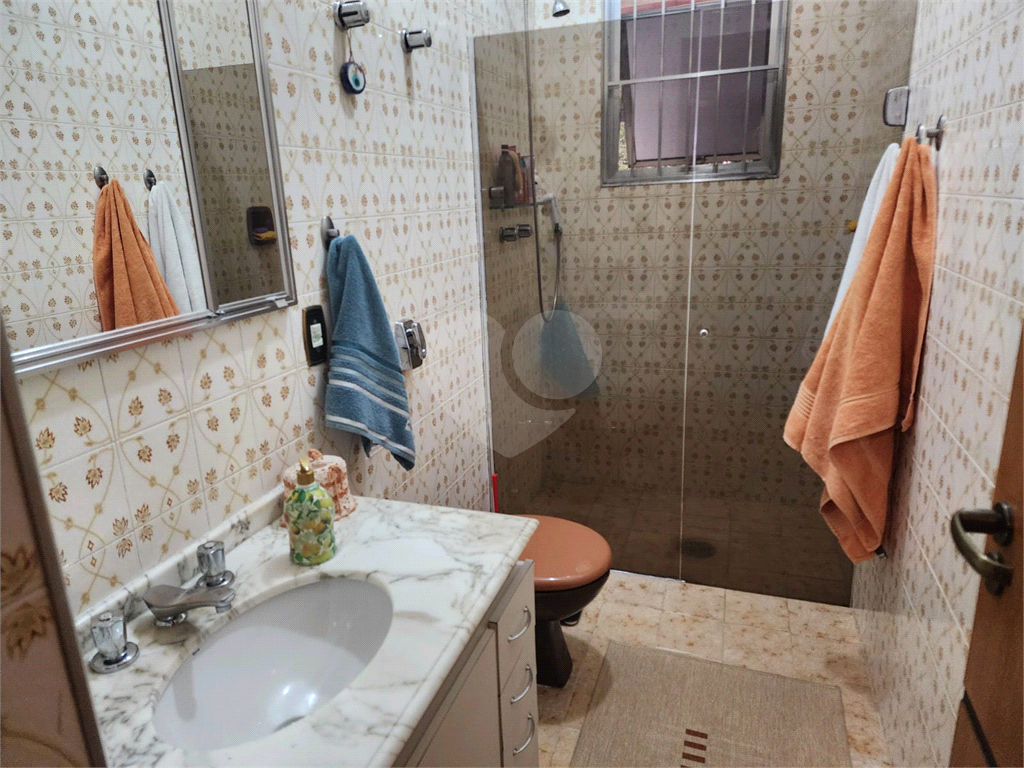 Vende Excelente Casa Térrea Jardim São Paulo ZN 3 quartos 2 suítes 5 vagas área gourmet. 