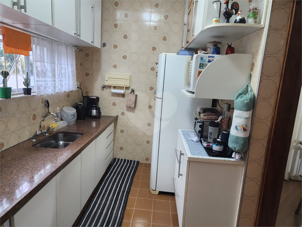 Vende Excelente Casa Térrea Jardim São Paulo ZN 3 quartos 2 suítes 5 vagas área gourmet. 