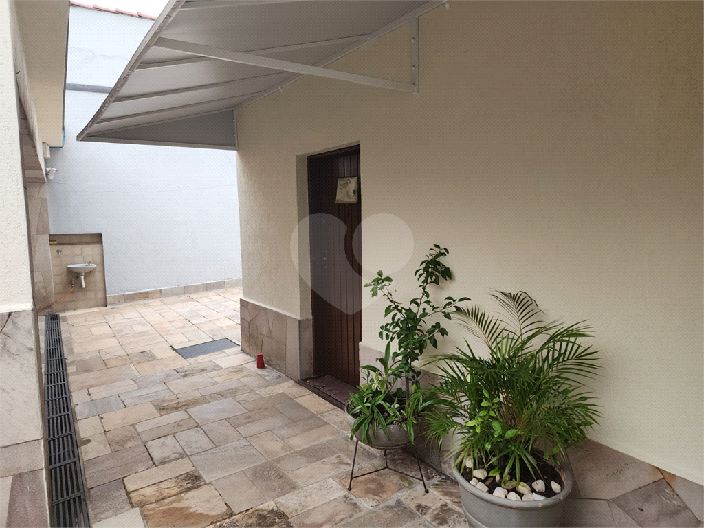 Vende Excelente Casa Térrea Jardim São Paulo ZN 3 quartos 2 suítes 5 vagas área gourmet. 