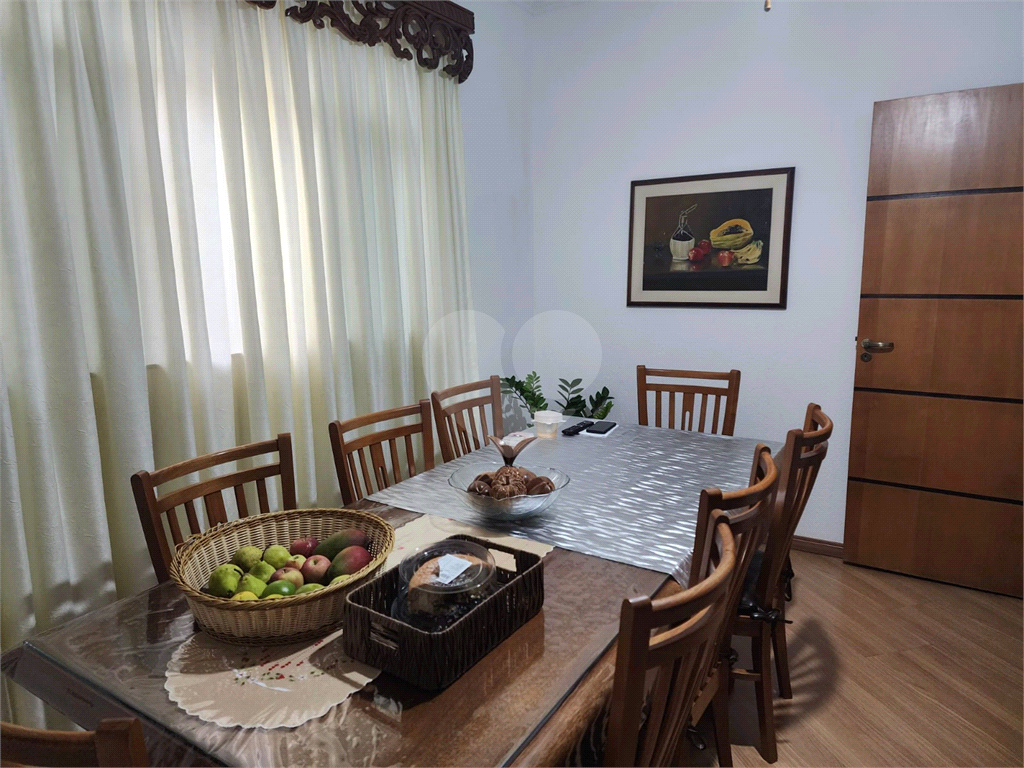 Vende Excelente Casa Térrea Jardim São Paulo ZN 3 quartos 2 suítes 5 vagas área gourmet. 