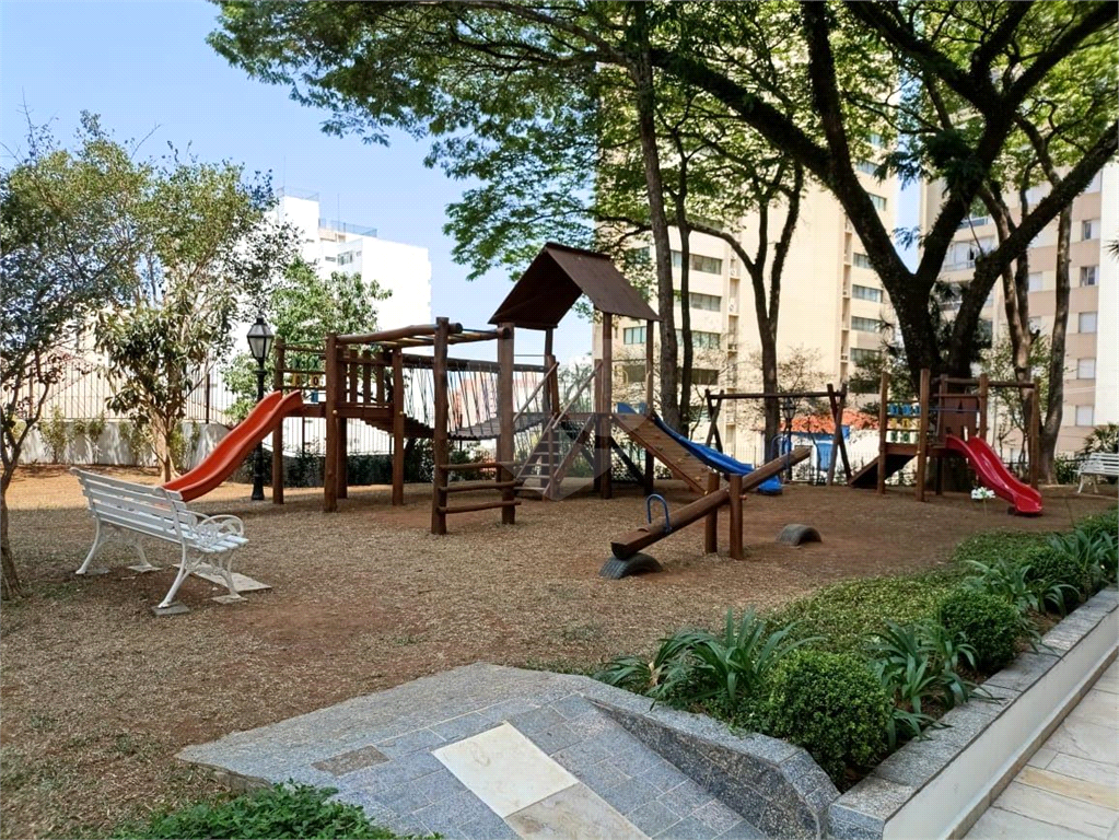 APARTAMENTO em SANTANA