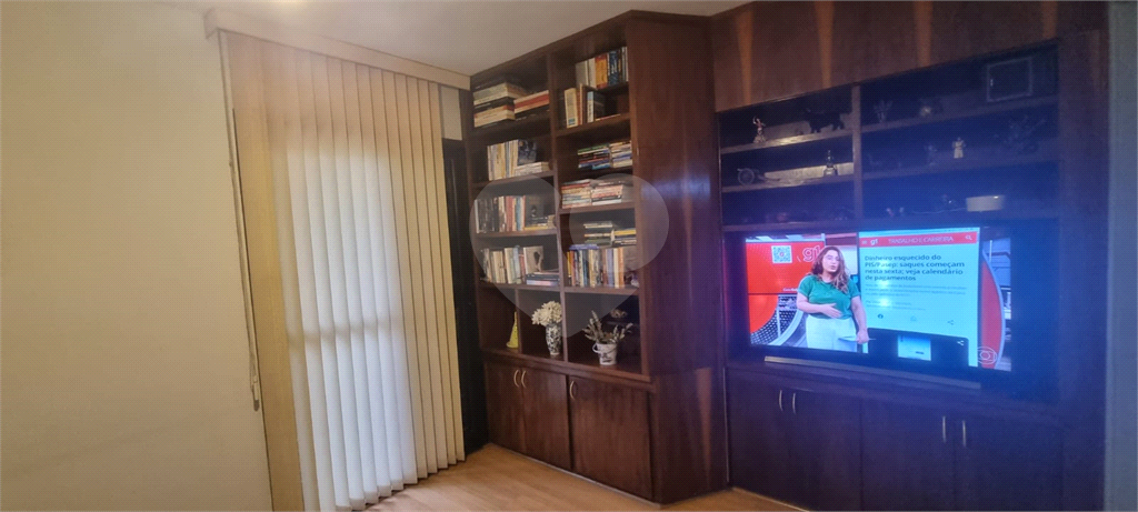 APARTAMENTO em SANTANA