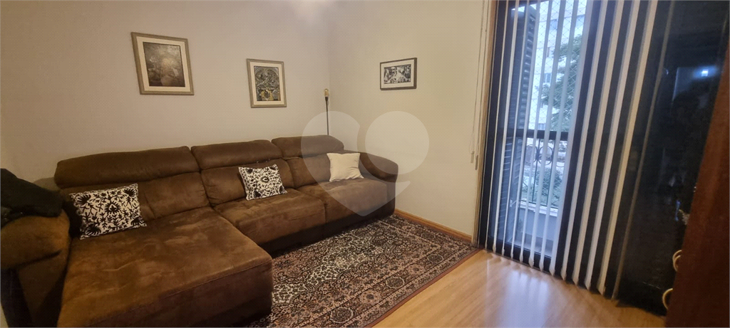 APARTAMENTO em SANTANA