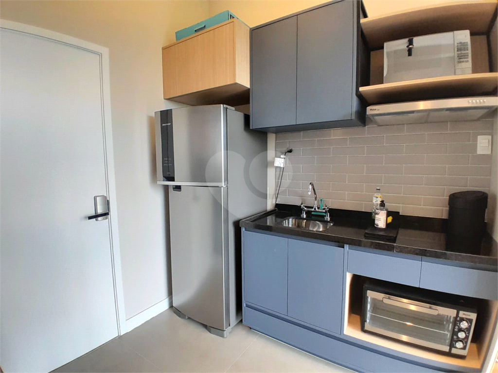 APARTAMENTO em PINHEIROS