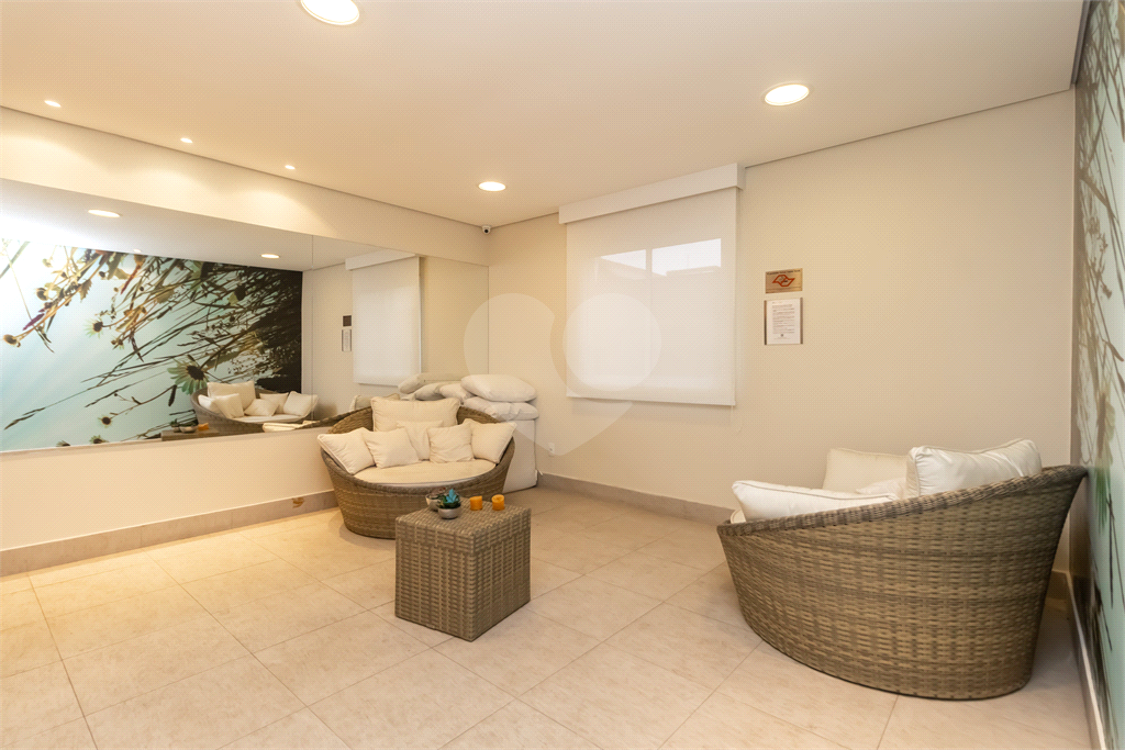 Apartamento- Saúde - 2 Dormitórios - 1 Suíte - 2 Banheiros - 1 Vaga - Venda