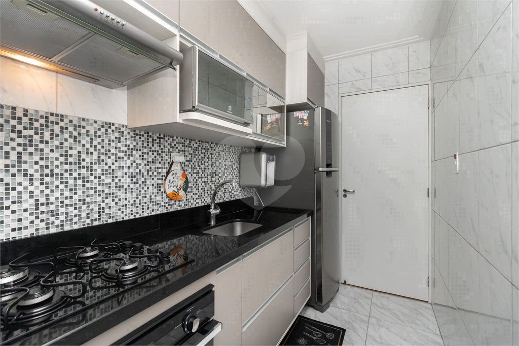 Apartamento- Saúde - 2 Dormitórios - 1 Suíte - 2 Banheiros - 1 Vaga - Venda