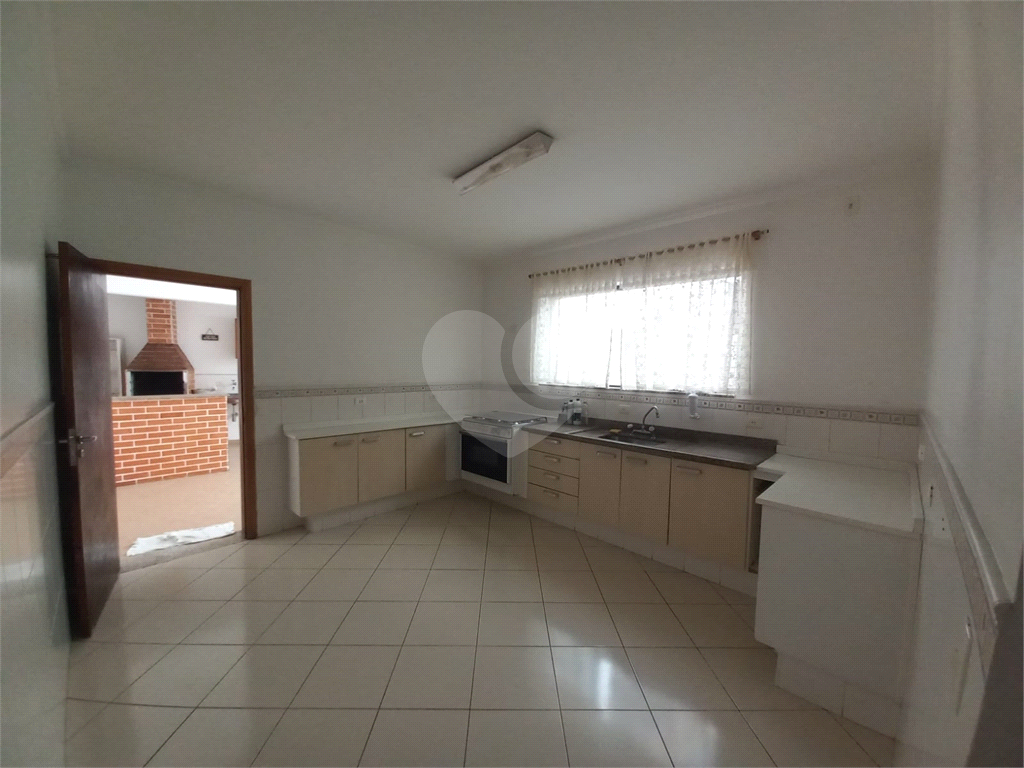 Oportunidade - Sobrado Amplo com 3 dormitórios e 3 vagas - Vila Maria