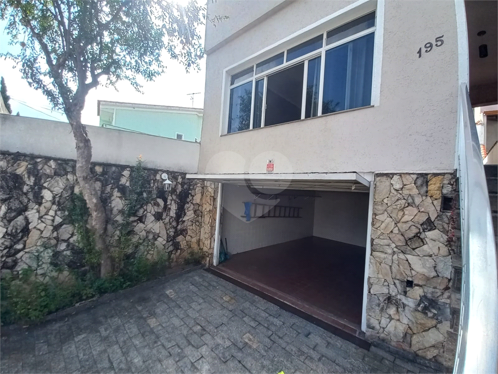 Oportunidade - Sobrado Amplo com 3 dormitórios e 3 vagas - Vila Maria
