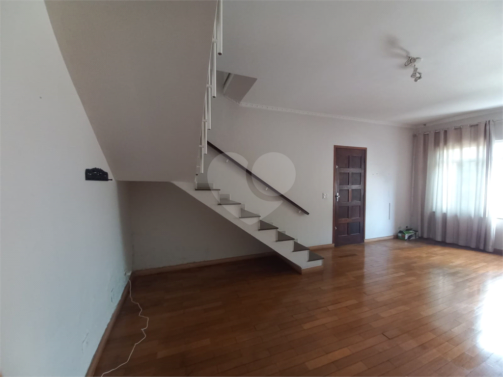 Oportunidade - Sobrado Amplo com 3 dormitórios e 3 vagas - Vila Maria
