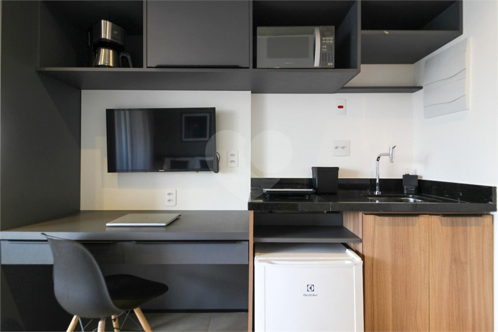 APARTAMENTO em JARDIM PAULISTA