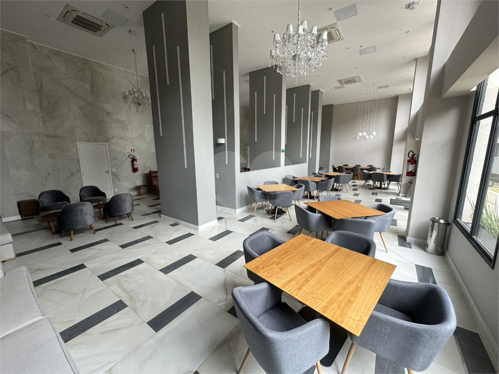 APARTAMENTO em SANTANA