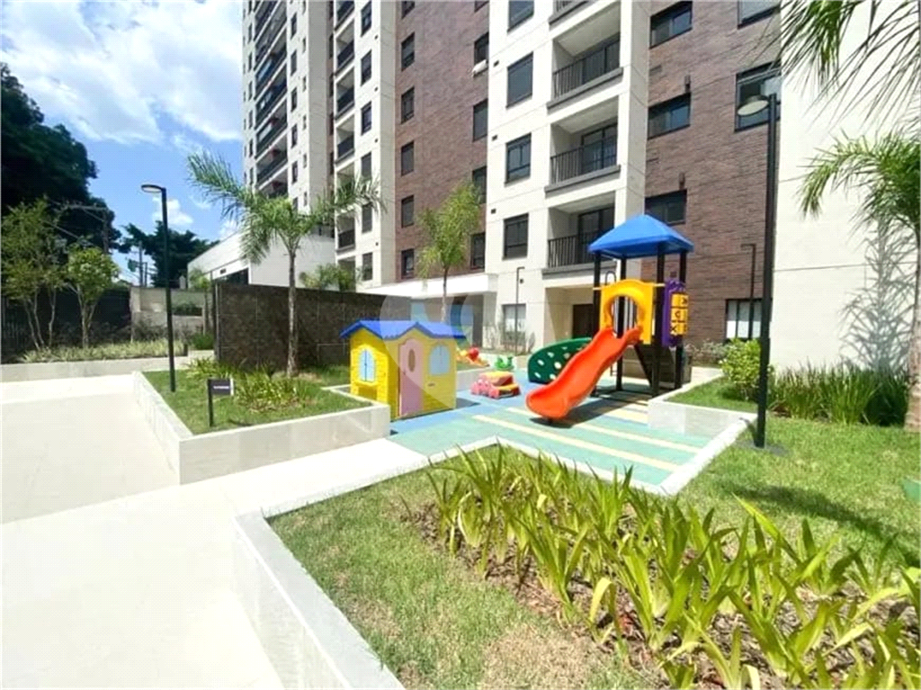APARTAMENTO em SANTANA