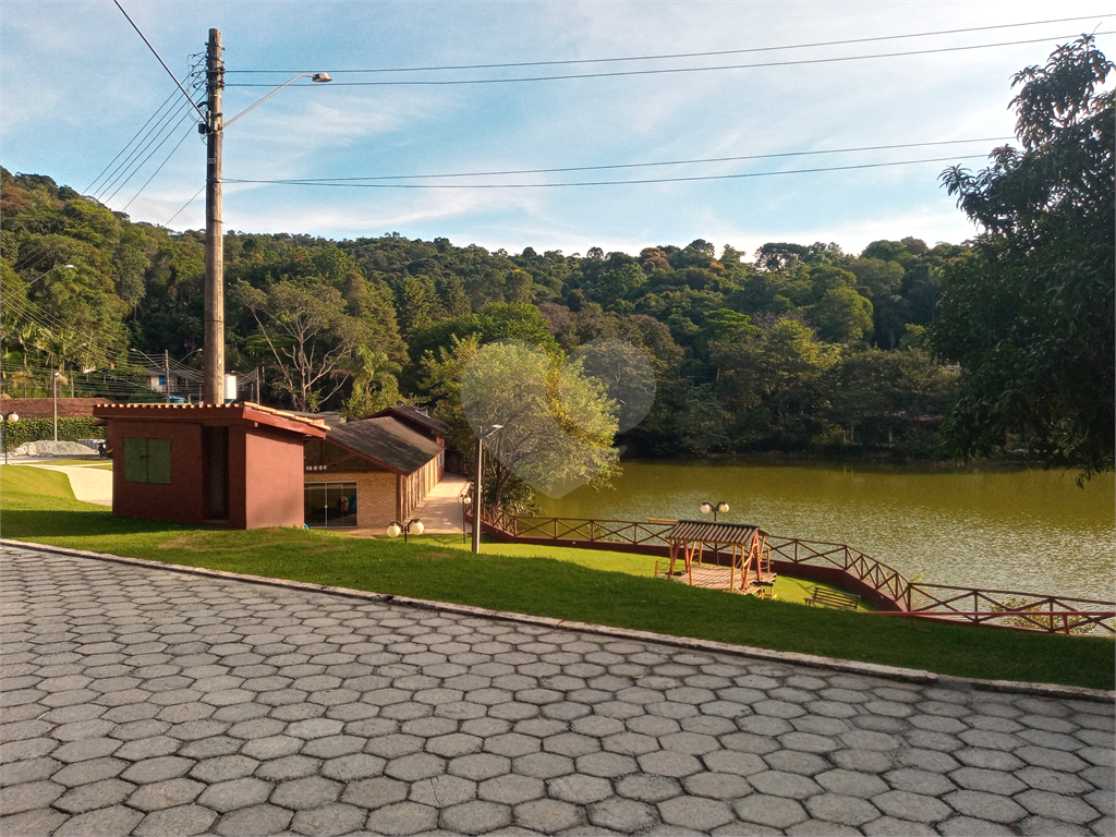 Casa de Condomínio à venda com 3 quartos, 360m² - Foto 11