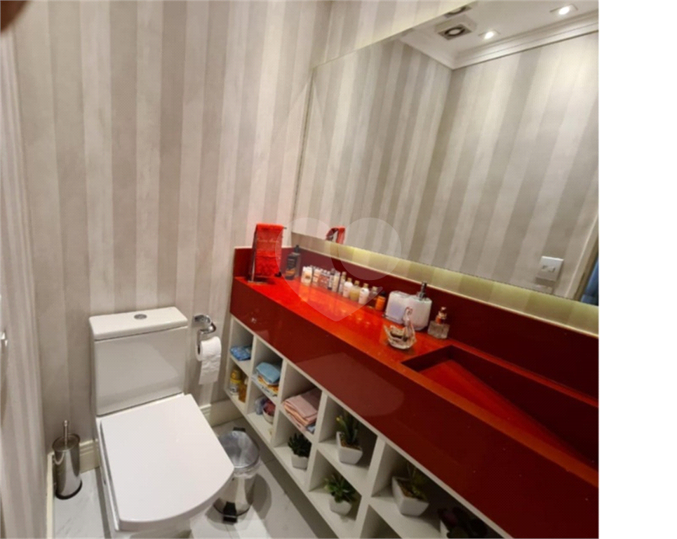 APARTAMENTO em CASA VERDE