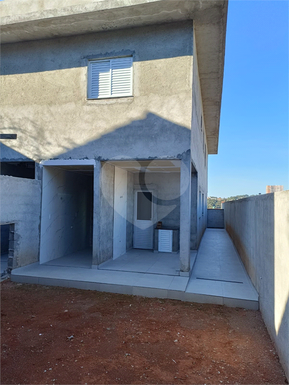 Sobrado à venda com 3 quartos, 160m² - Foto 1