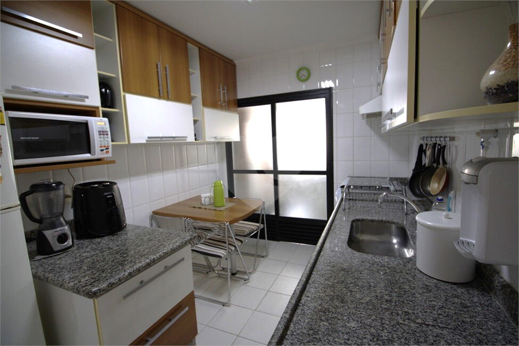 Apartamento à venda com 3 quartos, 104m² - Foto 8