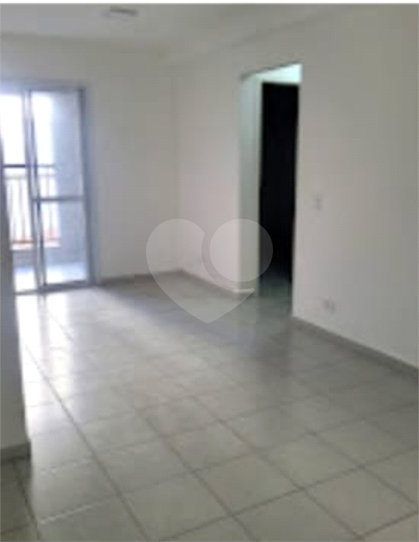 Apartamento para alugar com 2 quartos, 69m² - Foto 3