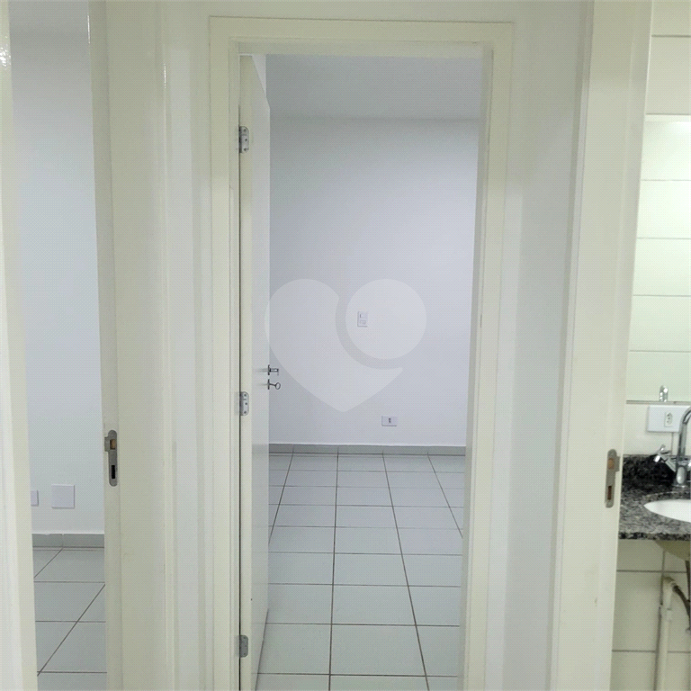 Apartamento para alugar com 2 quartos, 69m² - Foto 14