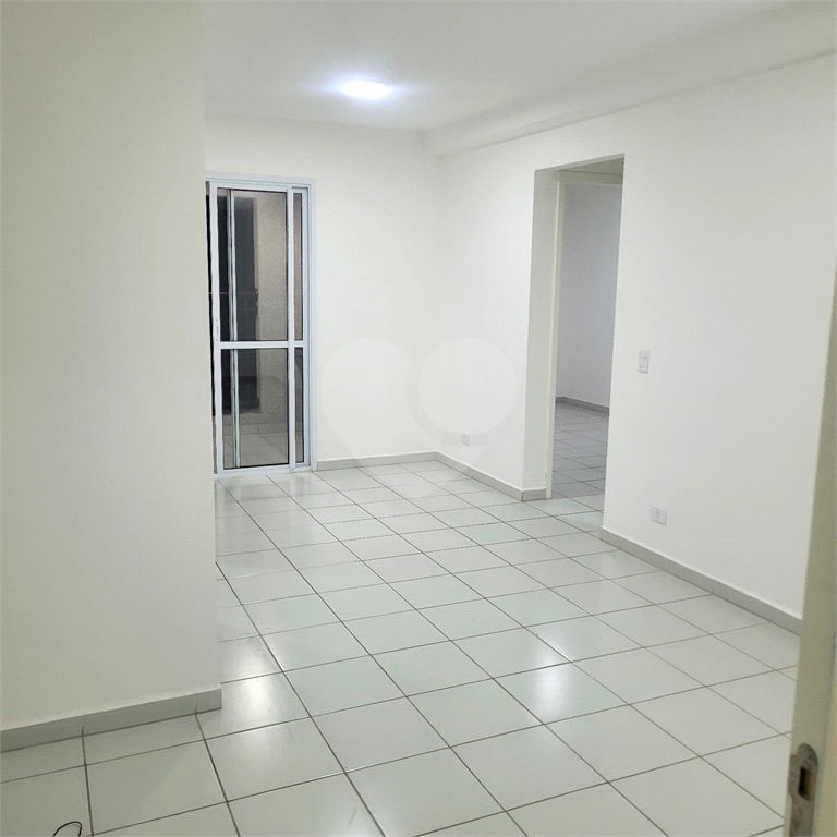 Apartamento para alugar com 2 quartos, 69m² - Foto 18