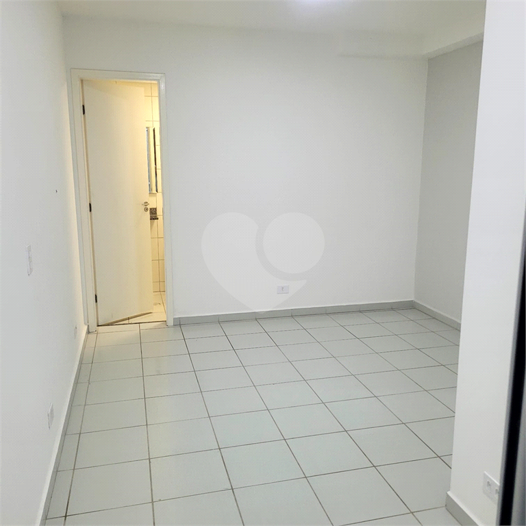 Apartamento para alugar com 2 quartos, 69m² - Foto 15