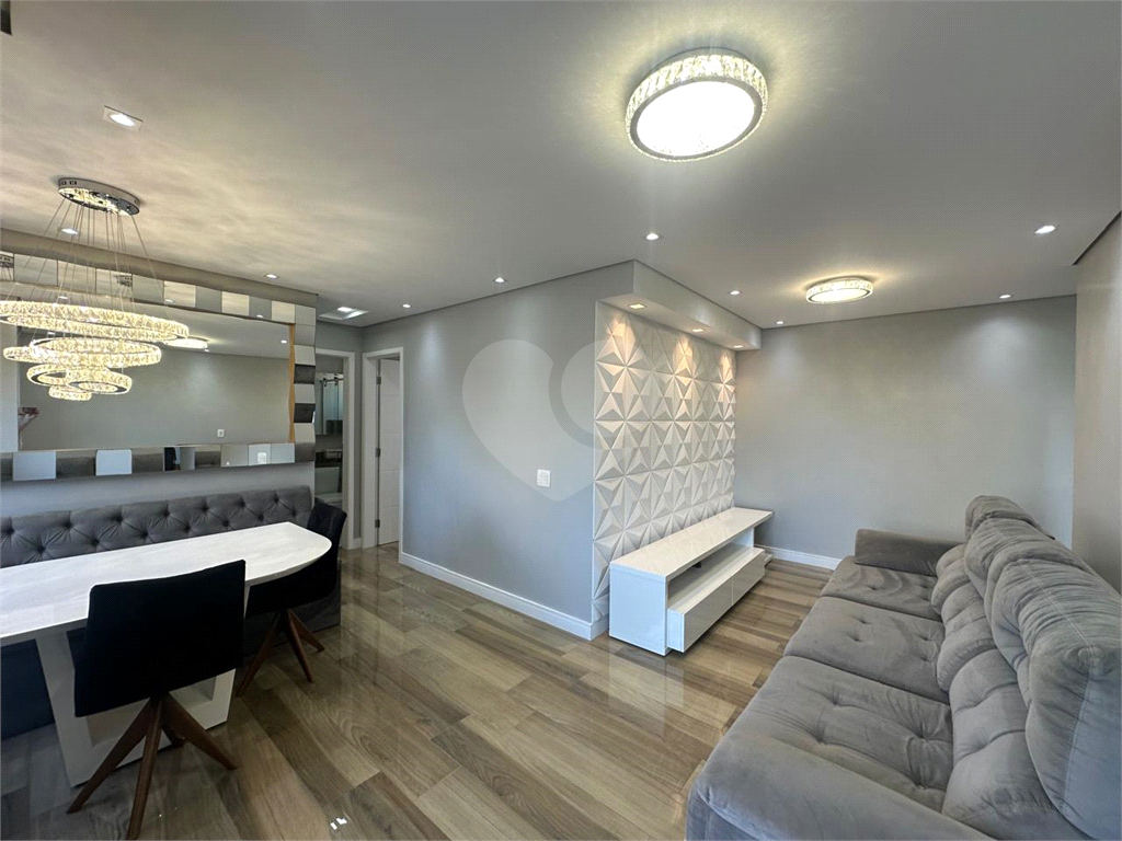APARTAMENTO em TUCURUVI