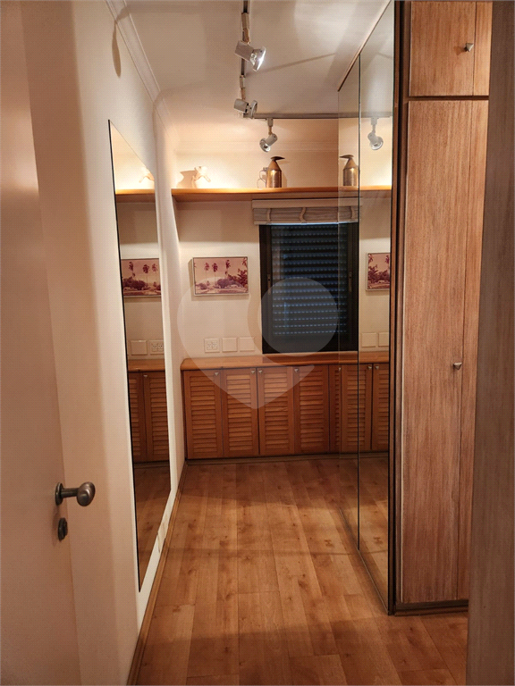 APARTAMENTO em JARDIM EUROPA