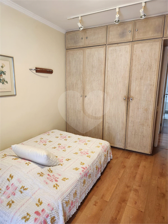 APARTAMENTO em JARDIM EUROPA