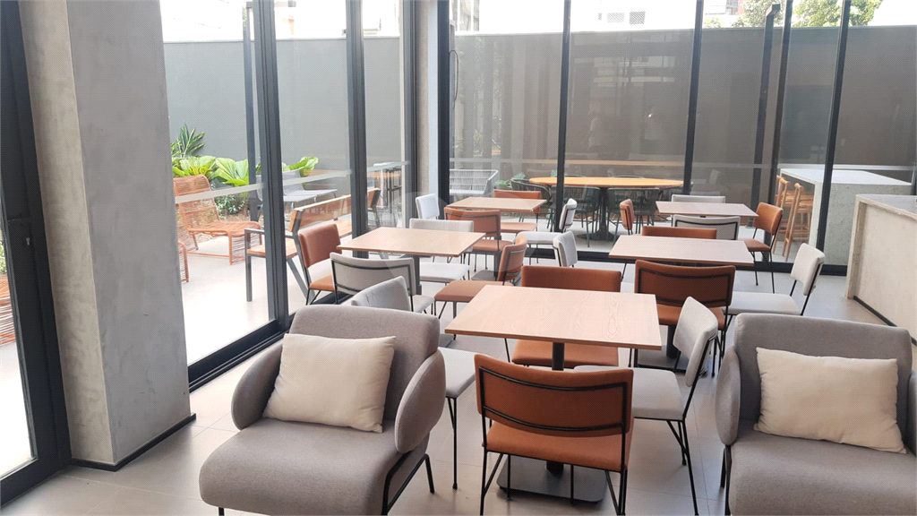 Apartamento Tipo Studio com 01 Quarto Suíte. Sala com terreço. Em Pinheiros