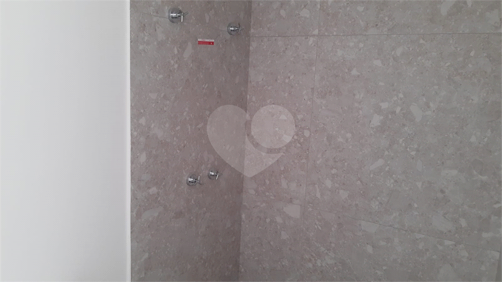Apartamento Tipo Studio com 01 Quarto Suíte. Sala com terreço. Em Pinheiros