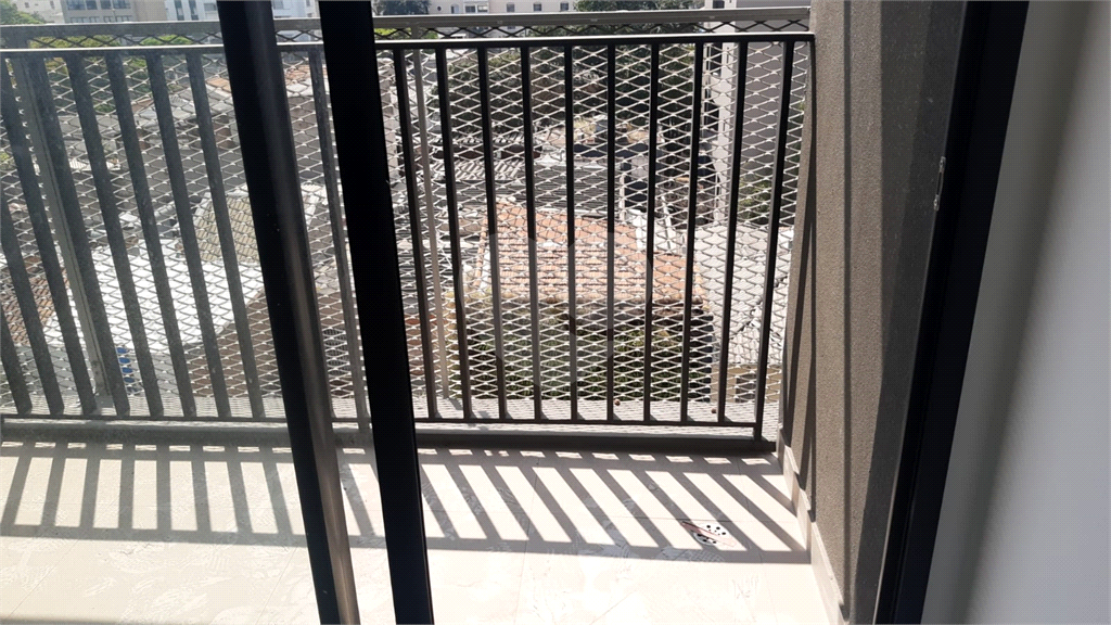 Apartamento Tipo Studio com 01 Quarto Suíte. Sala com terreço. Em Pinheiros