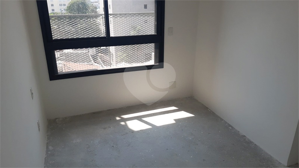Apartamento Tipo Studio com 01 Quarto Suíte. Sala com terreço. Em Pinheiros