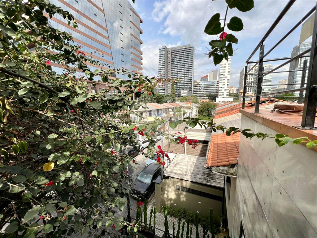 Casa de Vila - 3 suites na Vila Nova Conceição.