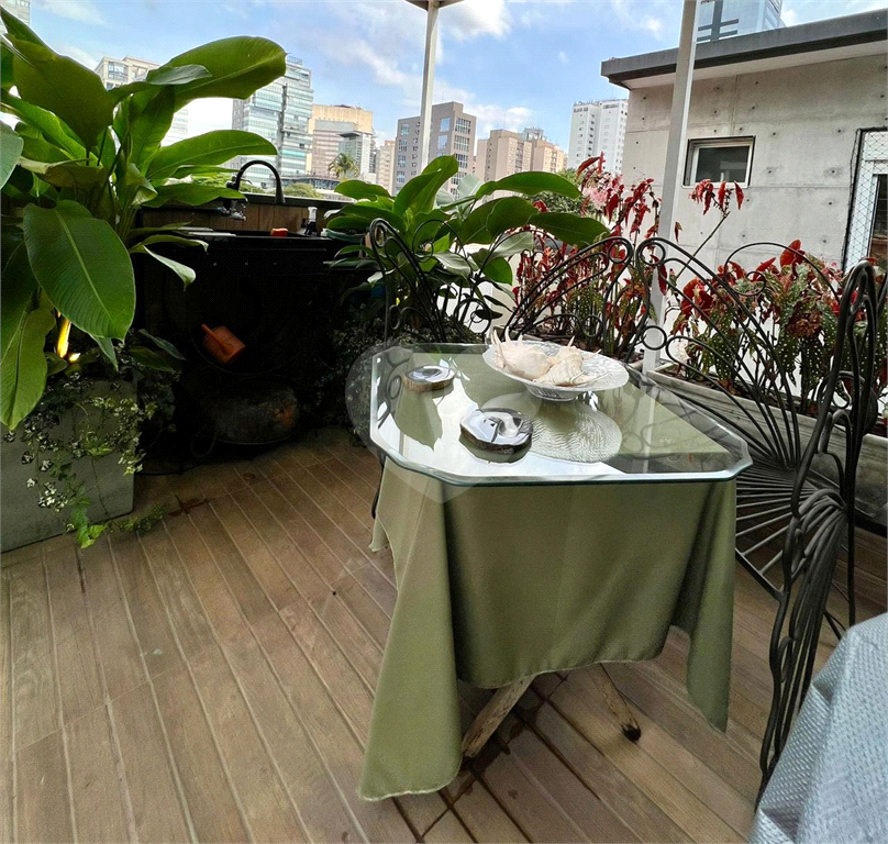 Casa de Vila - 3 suites na Vila Nova Conceição.