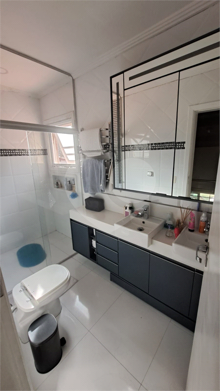 Cada de condominio  4 dorm 