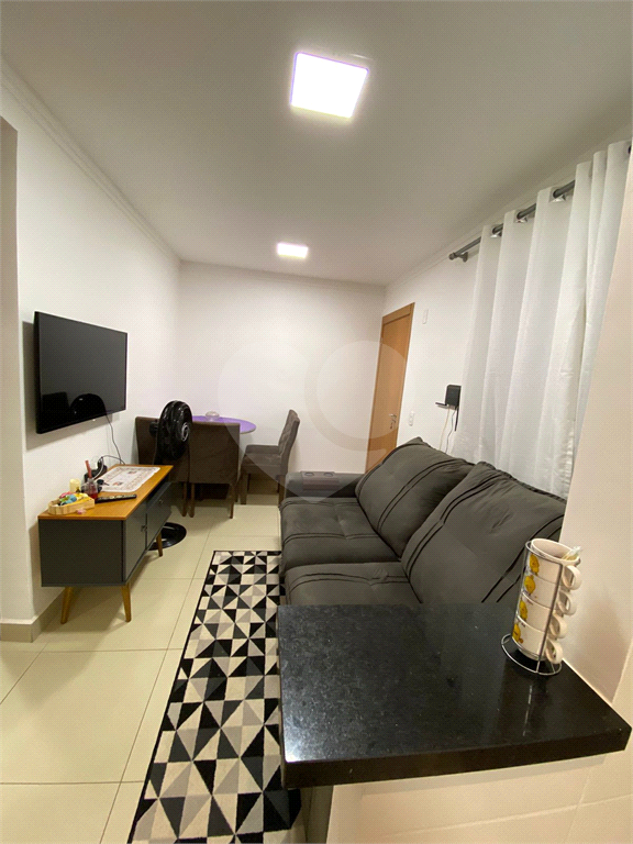 Apartamento à venda com 2 quartos, 45m² - Foto 1