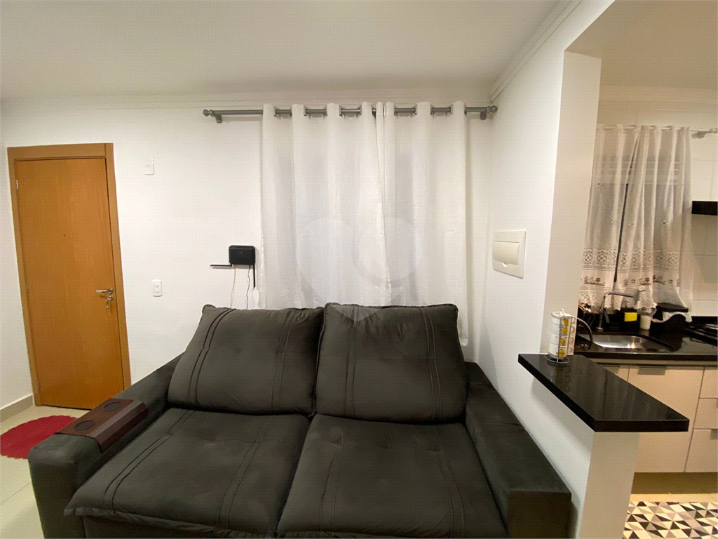 Apartamento à venda com 2 quartos, 45m² - Foto 4