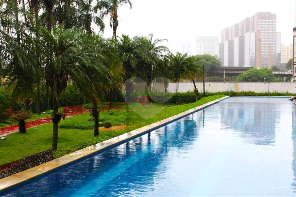Apartamento Guardem completamente mobiliado com 2 vagas, quintal amplo