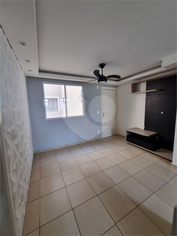 Apartamento à venda com 2 quartos, 46m² - Foto 1