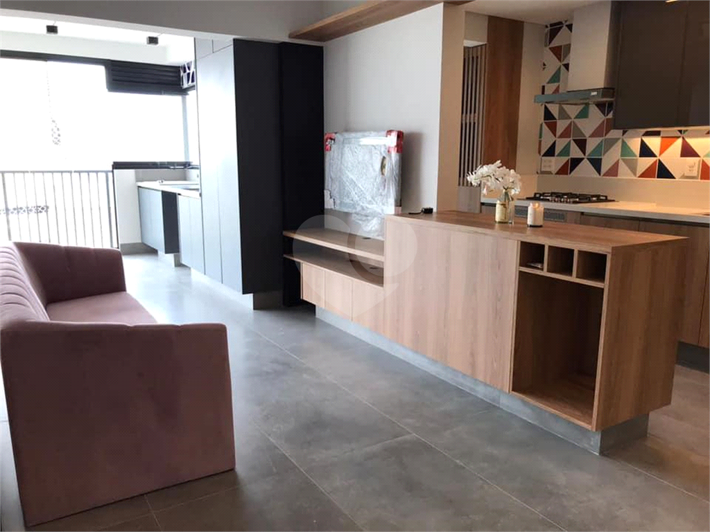 APARTAMENTO em BARRA FUNDA
