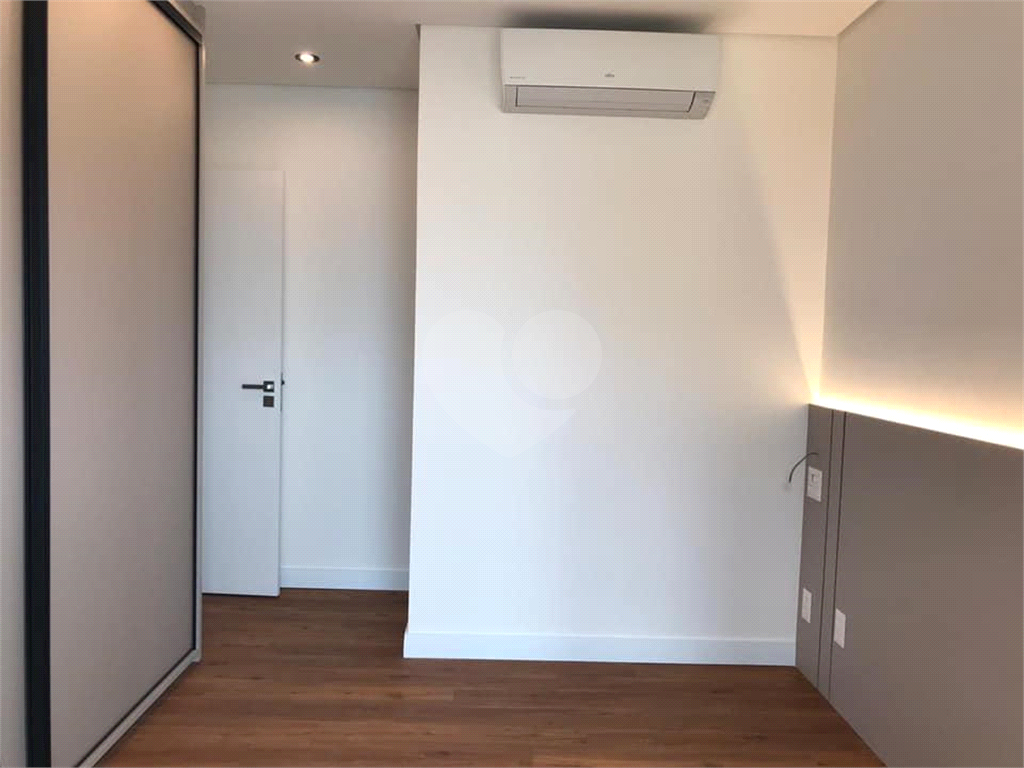 APARTAMENTO em BARRA FUNDA