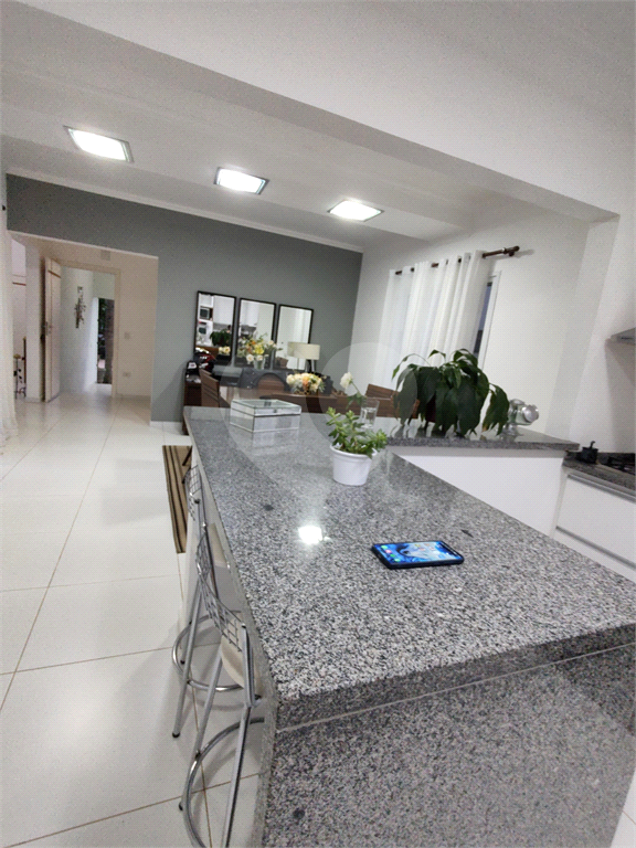 Sobrado à venda e aluguel com 4 quartos, 282m² - Foto 38