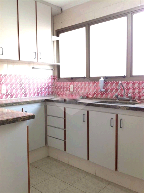 Apartamento à venda com 3 quartos, 120m² - Foto 8