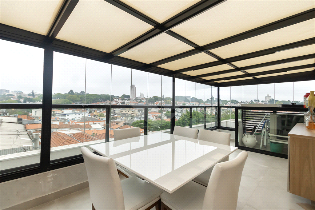 Apartamento - Saúde - 2 Dormitórios - 1 Suílte - 2 Banheiros - 1 Vaga - Venda