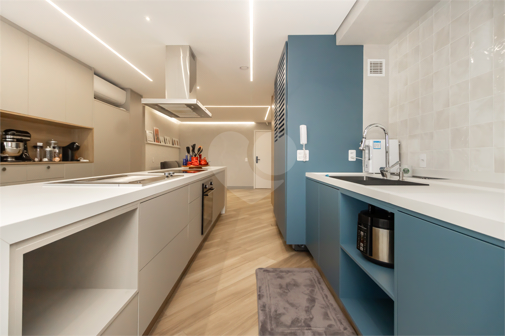 Apartamento - Saúde - 2 Dormitórios - 1 Suílte - 2 Banheiros - 1 Vaga - Venda
