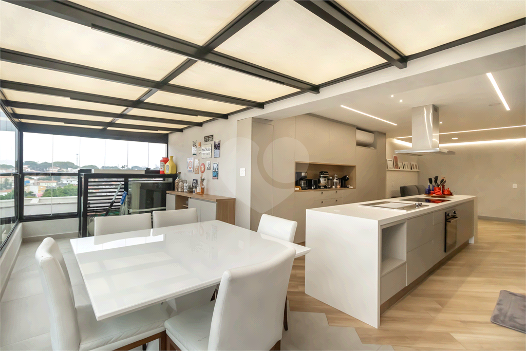 Apartamento - Saúde - 2 Dormitórios - 1 Suílte - 2 Banheiros - 1 Vaga - Venda