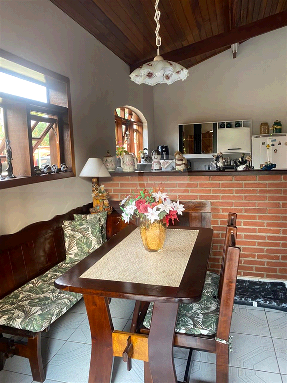Chácara à venda com 3 quartos, 292m² - Foto 9