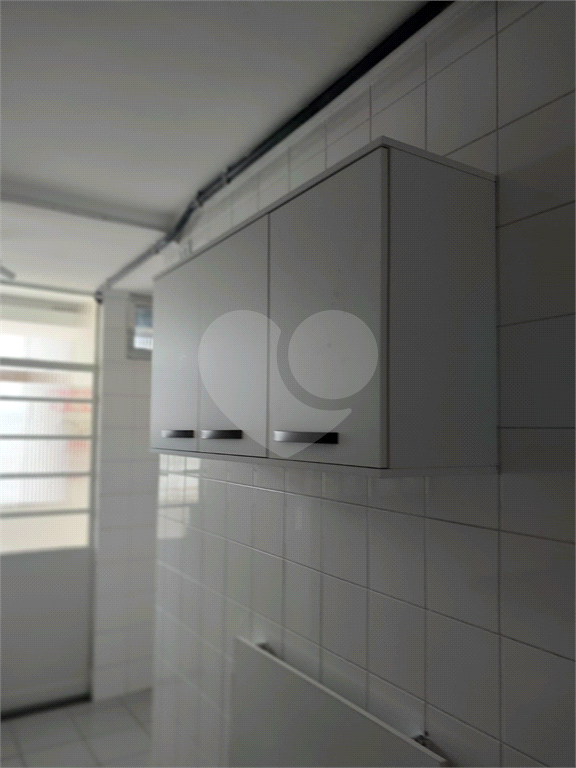 HIGIENÓPOLIS - APTO DE 2 DORMS REFORMADO