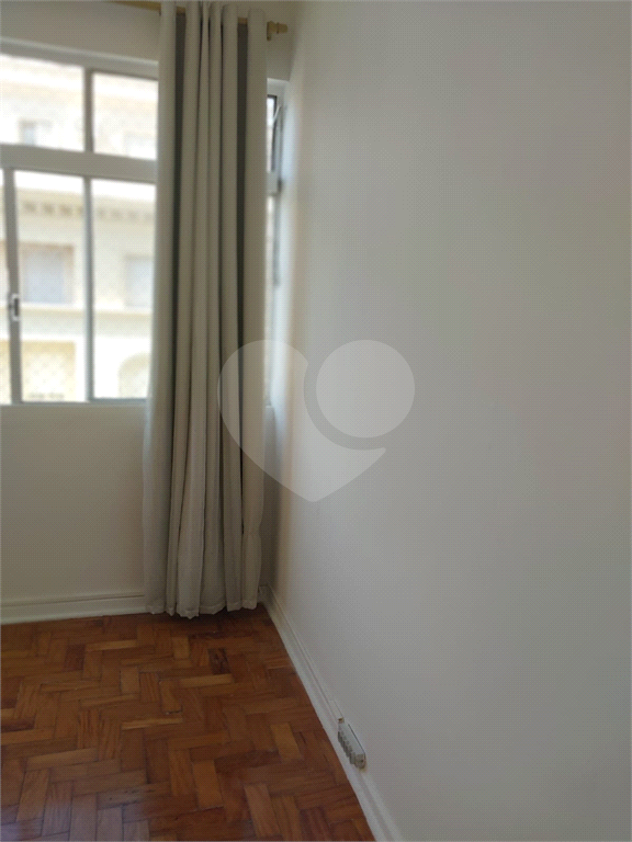 HIGIENÓPOLIS - APTO DE 2 DORMS REFORMADO