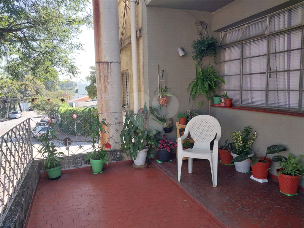 Sobrado à venda com 3 quartos, 250m² - Foto 1